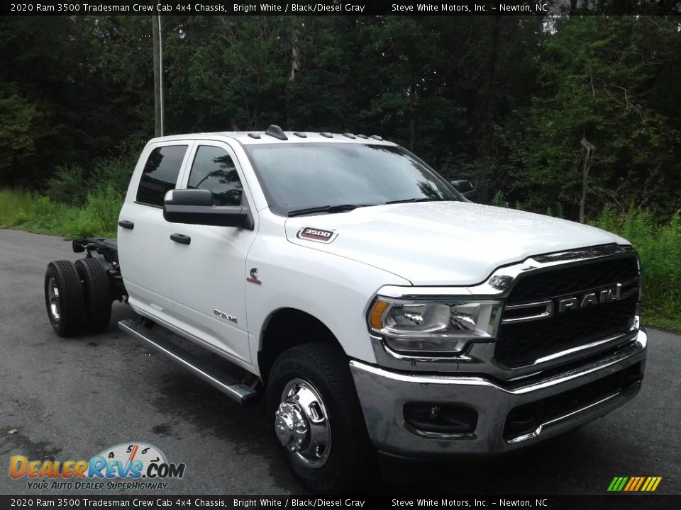 2020 Ram 3500 Tradesman Crew Cab 4x4 Chassis Bright White / Black/Diesel Gray Photo #4