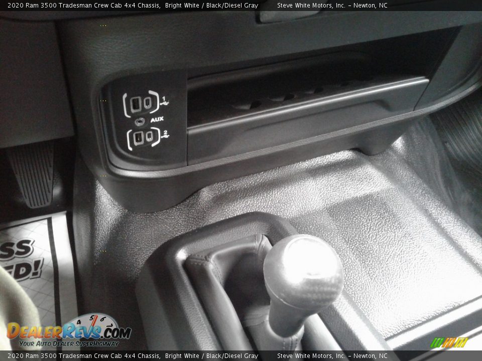 2020 Ram 3500 Tradesman Crew Cab 4x4 Chassis Bright White / Black/Diesel Gray Photo #23