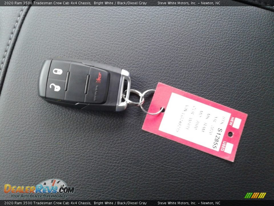 2020 Ram 3500 Tradesman Crew Cab 4x4 Chassis Bright White / Black/Diesel Gray Photo #25