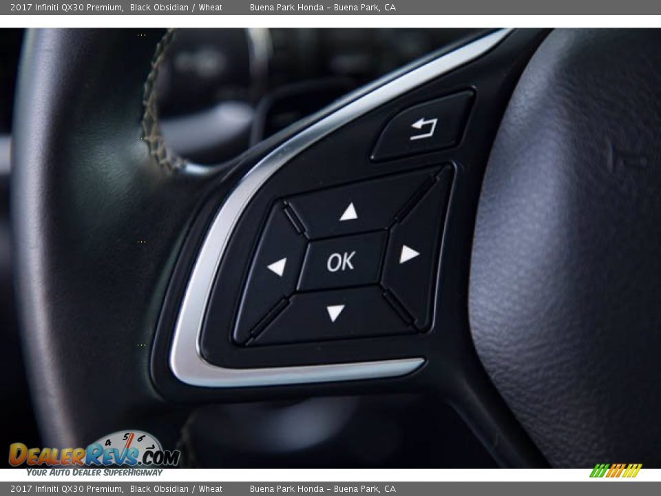 2017 Infiniti QX30 Premium Steering Wheel Photo #14