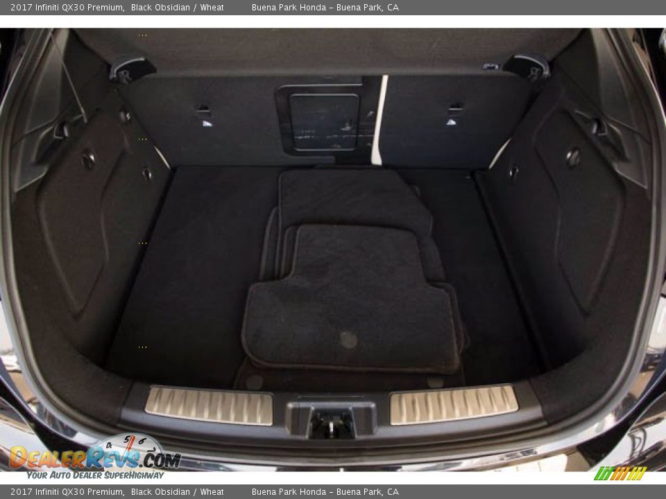 2017 Infiniti QX30 Premium Trunk Photo #19