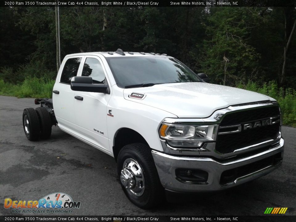 2020 Ram 3500 Tradesman Crew Cab 4x4 Chassis Bright White / Black/Diesel Gray Photo #4