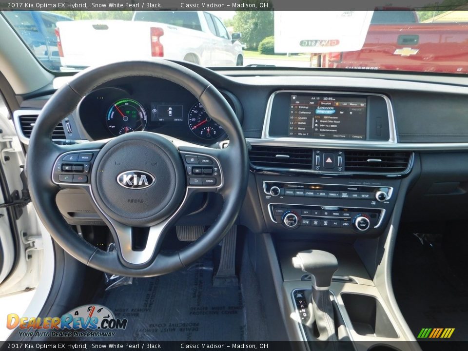 Dashboard of 2017 Kia Optima EX Hybrid Photo #3