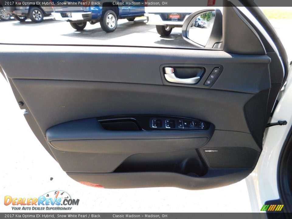 Door Panel of 2017 Kia Optima EX Hybrid Photo #10