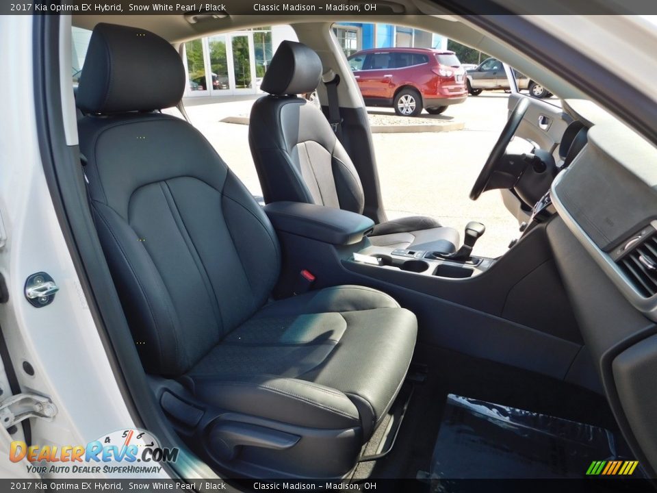 Front Seat of 2017 Kia Optima EX Hybrid Photo #21