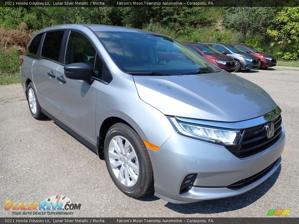 Front 3/4 View of 2021 Honda Odyssey LX Photo #7