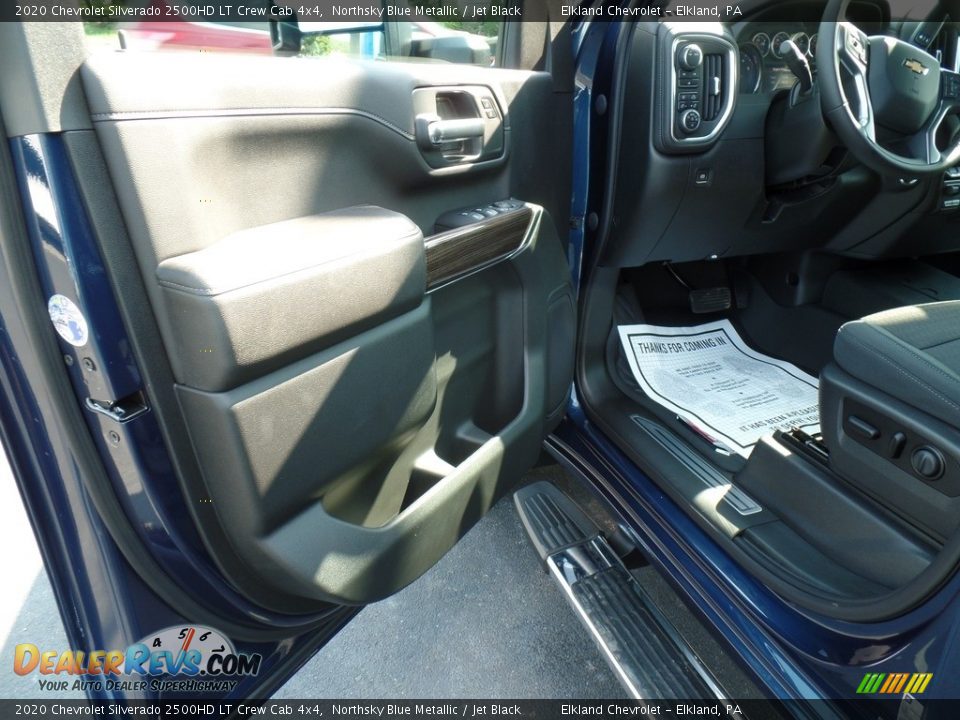2020 Chevrolet Silverado 2500HD LT Crew Cab 4x4 Northsky Blue Metallic / Jet Black Photo #15