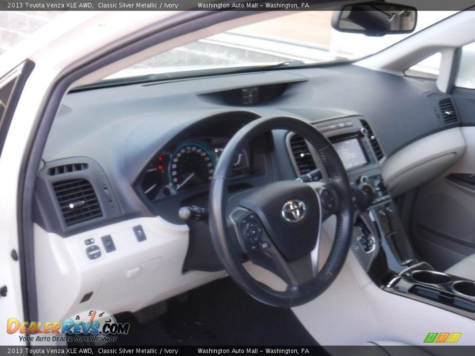 2013 Toyota Venza XLE AWD Classic Silver Metallic / Ivory Photo #17