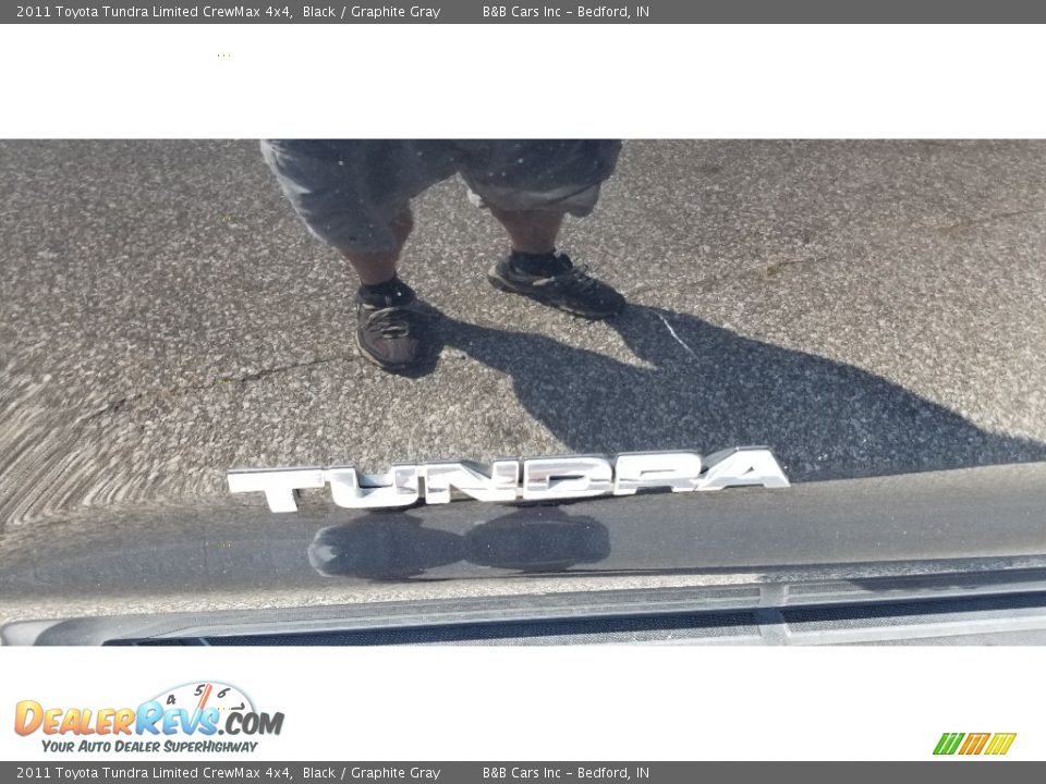 2011 Toyota Tundra Limited CrewMax 4x4 Black / Graphite Gray Photo #11