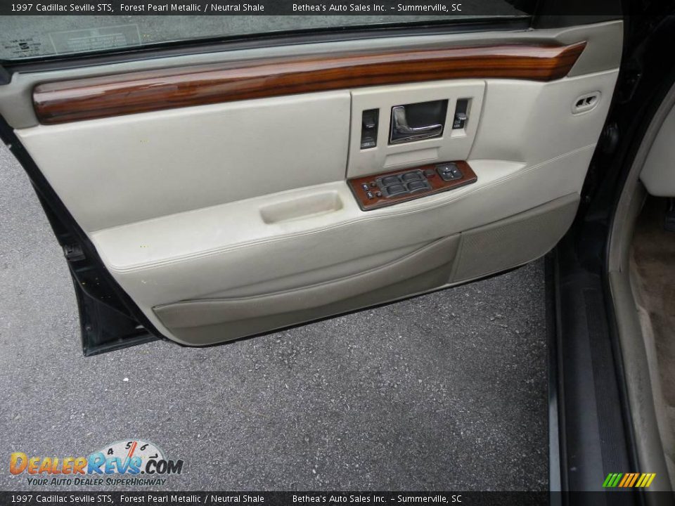 1997 Cadillac Seville STS Forest Pearl Metallic / Neutral Shale Photo #5