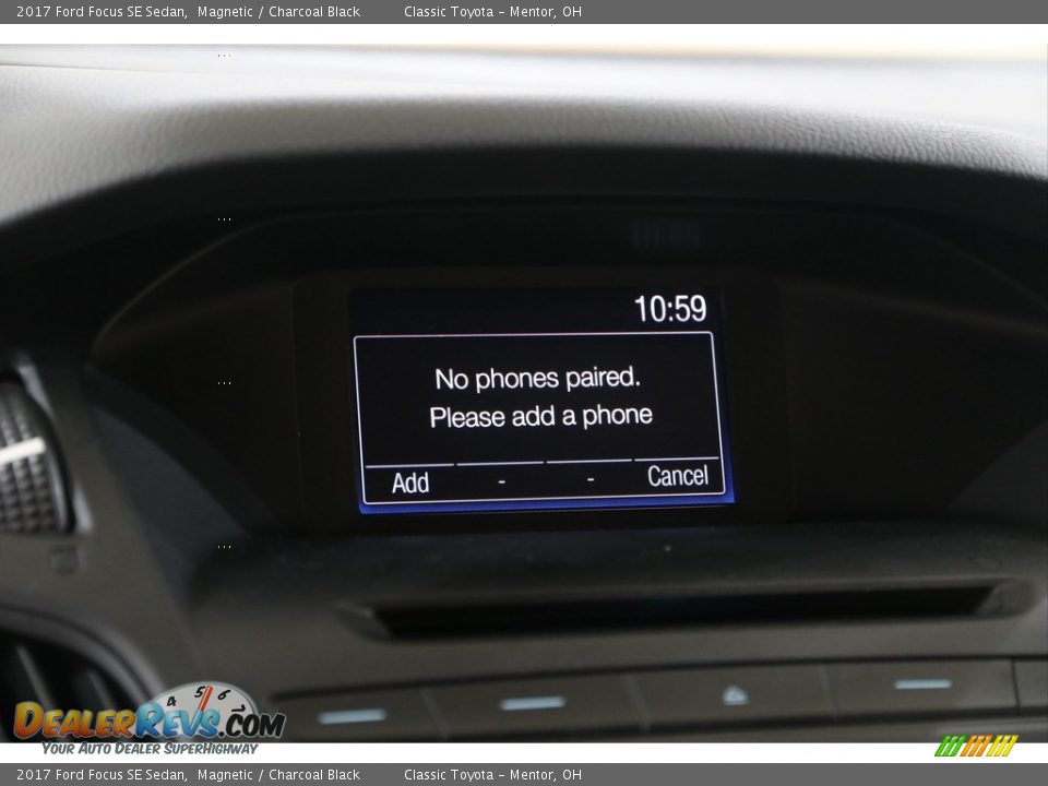 2017 Ford Focus SE Sedan Magnetic / Charcoal Black Photo #10