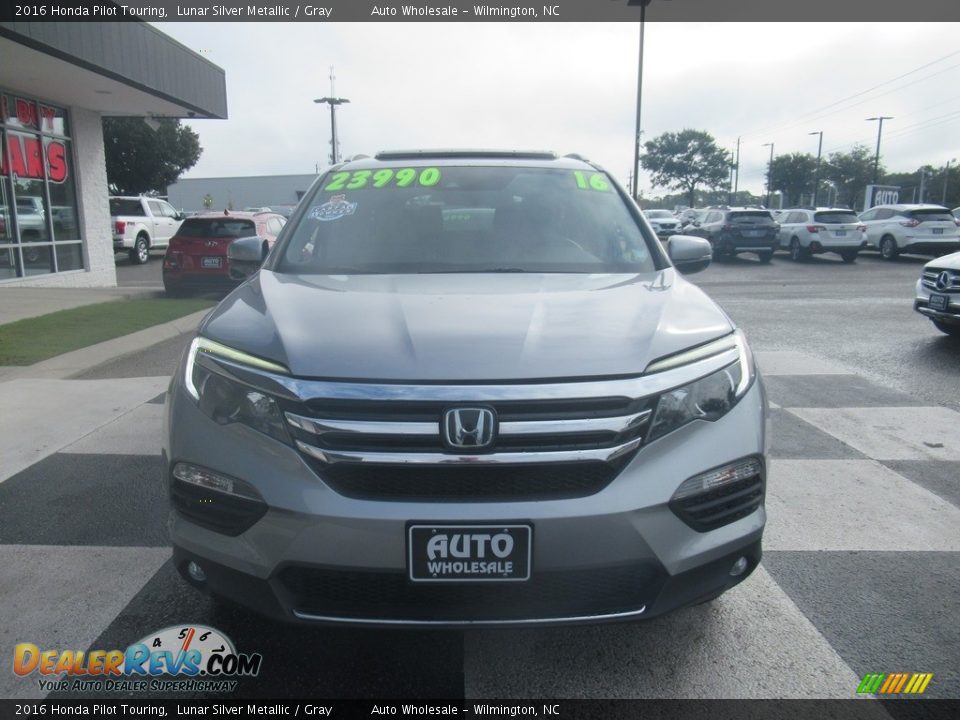2016 Honda Pilot Touring Lunar Silver Metallic / Gray Photo #2