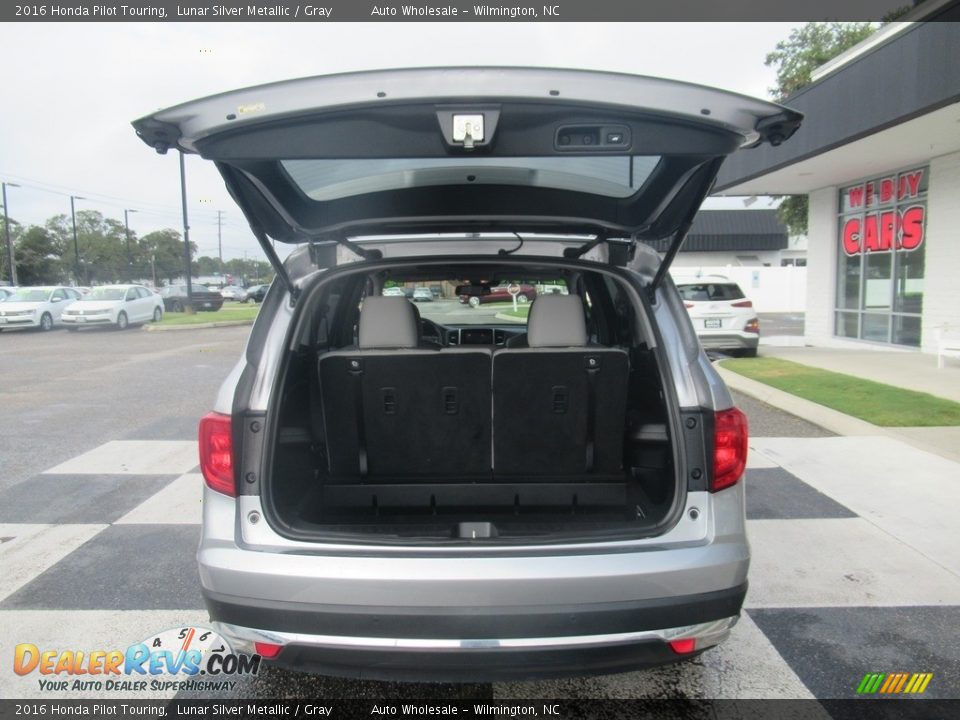 2016 Honda Pilot Touring Lunar Silver Metallic / Gray Photo #5