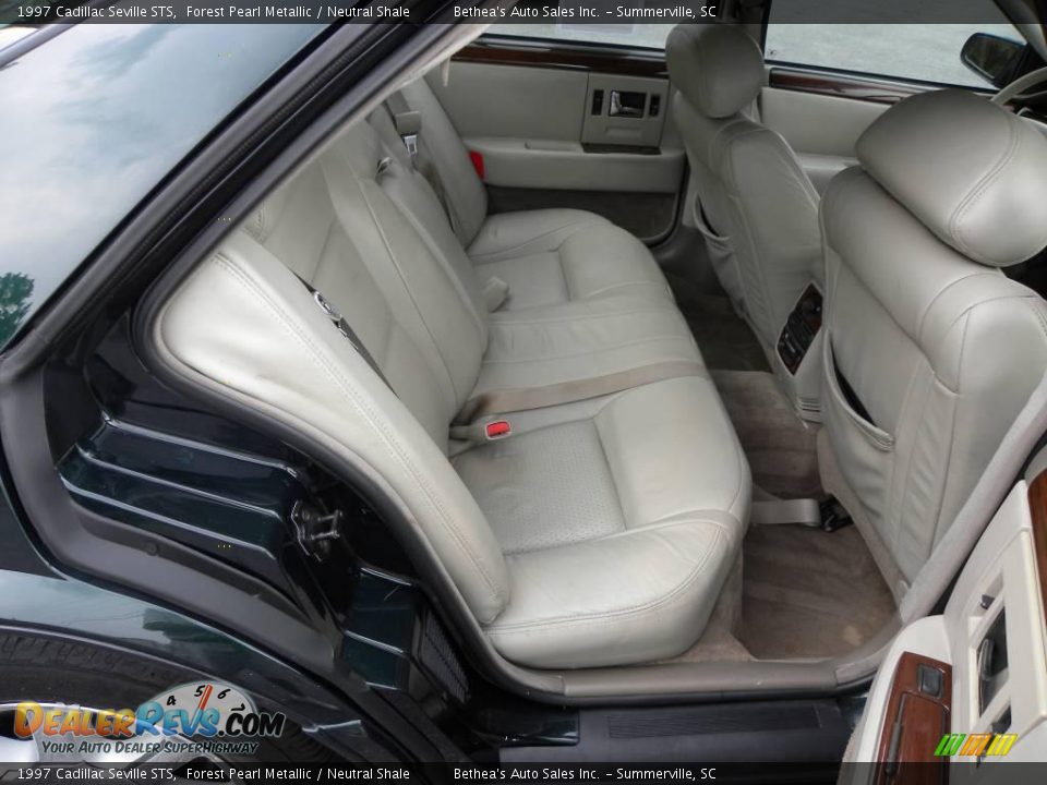 1997 Cadillac Seville STS Forest Pearl Metallic / Neutral Shale Photo #10