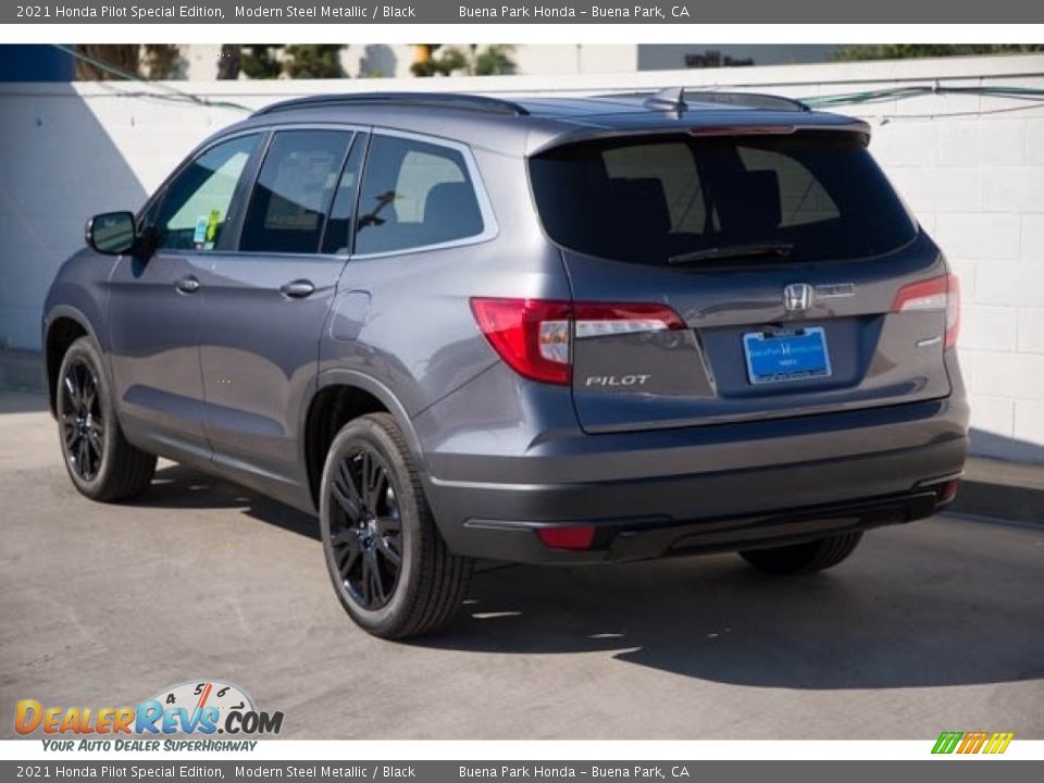 2021 Honda Pilot Special Edition Modern Steel Metallic / Black Photo #2