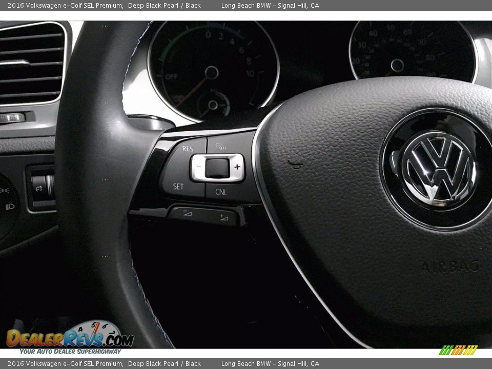 2016 Volkswagen e-Golf SEL Premium Steering Wheel Photo #18