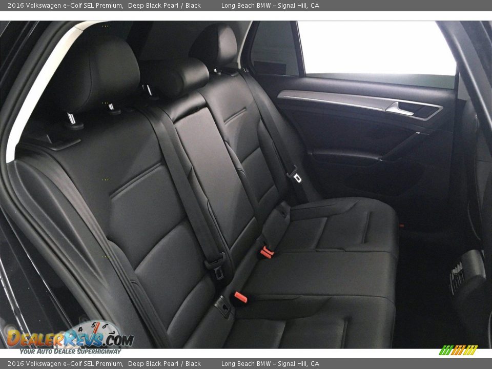 Rear Seat of 2016 Volkswagen e-Golf SEL Premium Photo #29