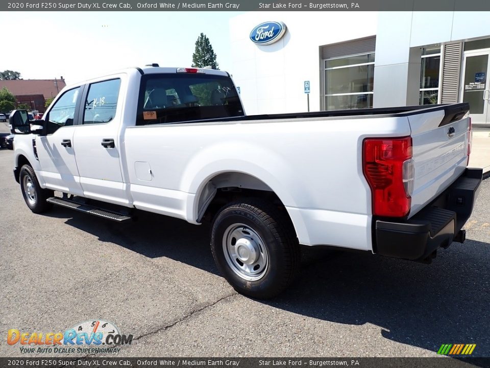 2020 Ford F250 Super Duty XL Crew Cab Oxford White / Medium Earth Gray Photo #3