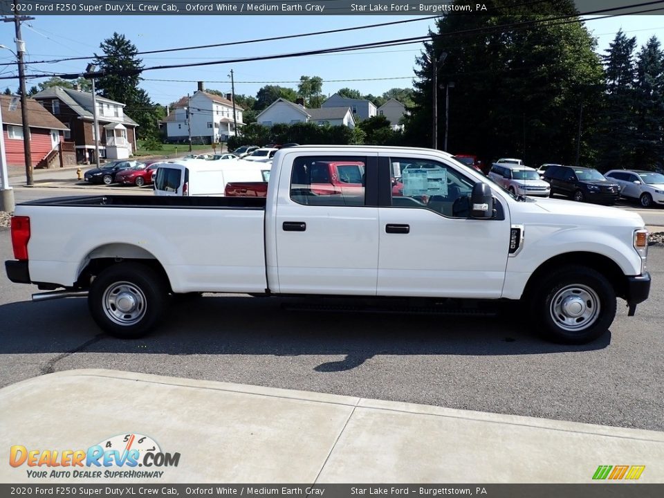 2020 Ford F250 Super Duty XL Crew Cab Oxford White / Medium Earth Gray Photo #7