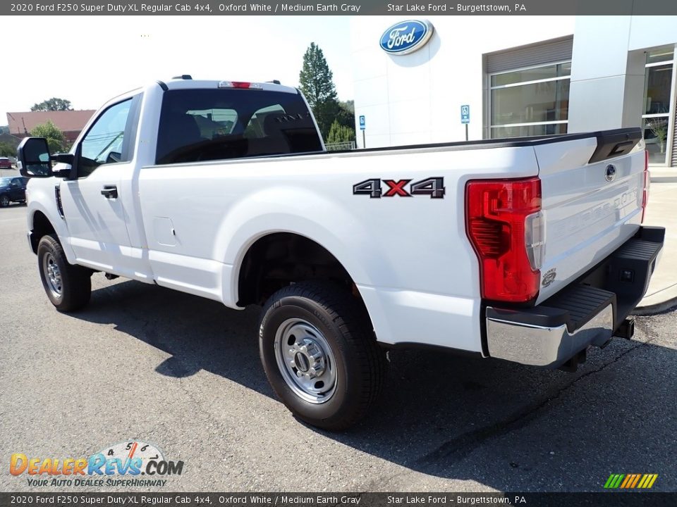 2020 Ford F250 Super Duty XL Regular Cab 4x4 Oxford White / Medium Earth Gray Photo #3