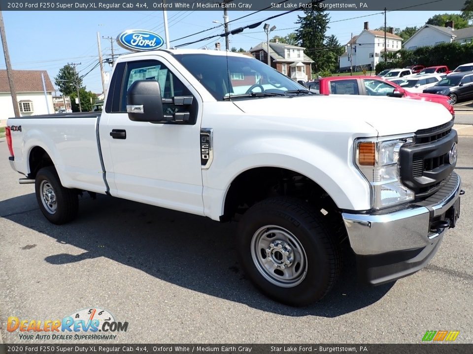 Front 3/4 View of 2020 Ford F250 Super Duty XL Regular Cab 4x4 Photo #8