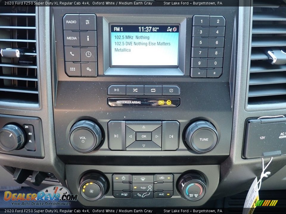 2020 Ford F250 Super Duty XL Regular Cab 4x4 Oxford White / Medium Earth Gray Photo #19