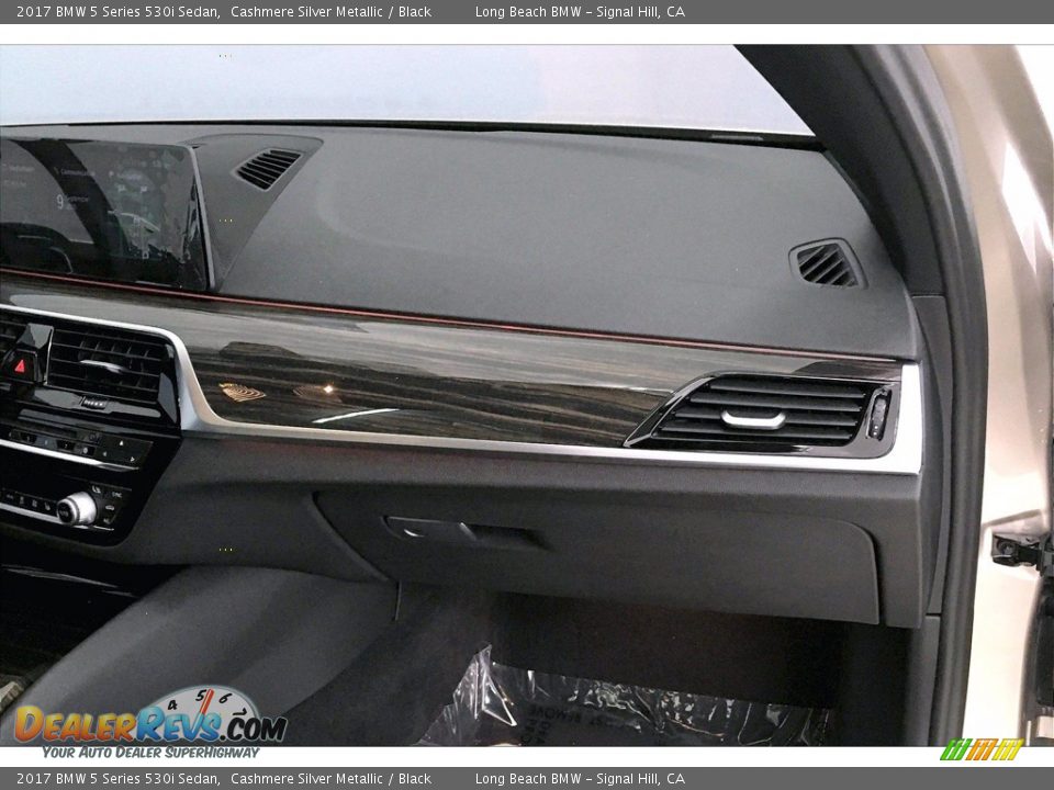 2017 BMW 5 Series 530i Sedan Cashmere Silver Metallic / Black Photo #22