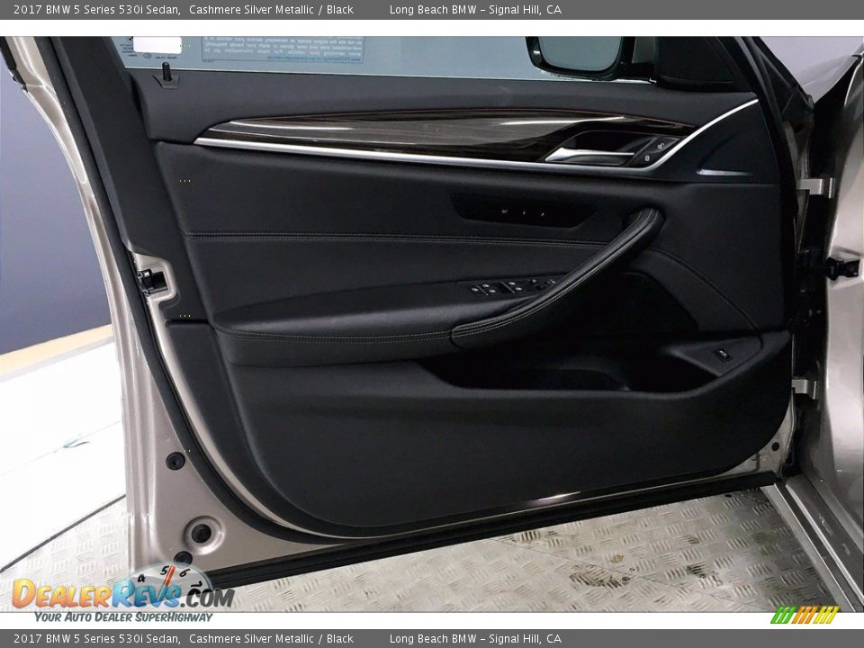 2017 BMW 5 Series 530i Sedan Cashmere Silver Metallic / Black Photo #23