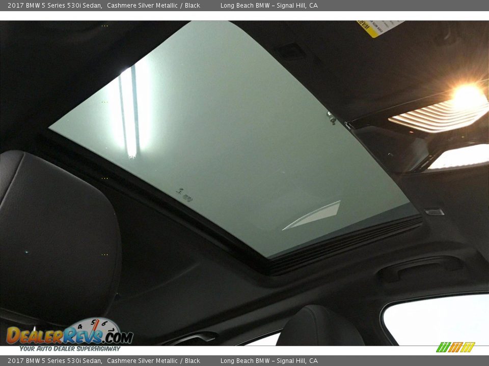 2017 BMW 5 Series 530i Sedan Cashmere Silver Metallic / Black Photo #31