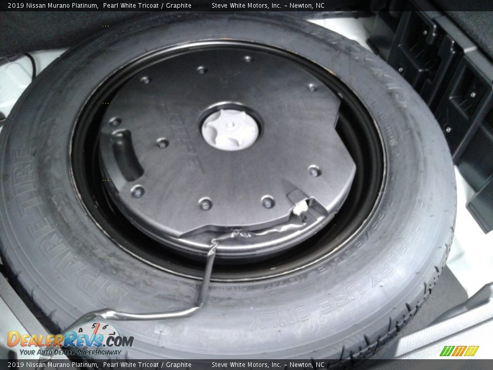 2019 Nissan Murano Platinum Pearl White Tricoat / Graphite Photo #16
