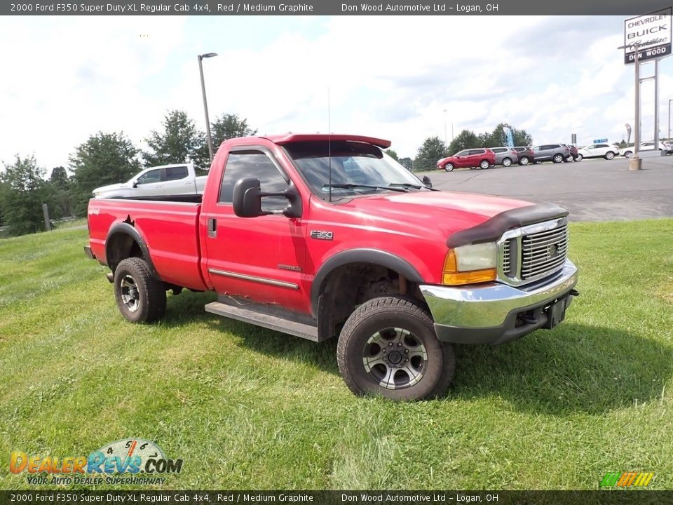 2000 Ford F350 Super Duty XL Regular Cab 4x4 Red / Medium Graphite Photo #2