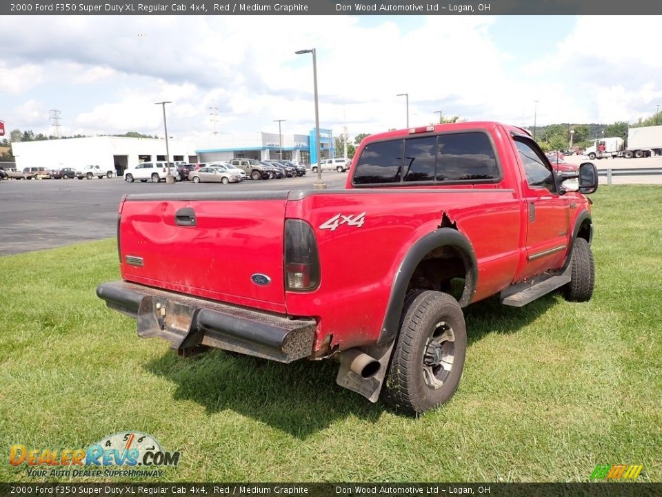 2000 Ford F350 Super Duty XL Regular Cab 4x4 Red / Medium Graphite Photo #11