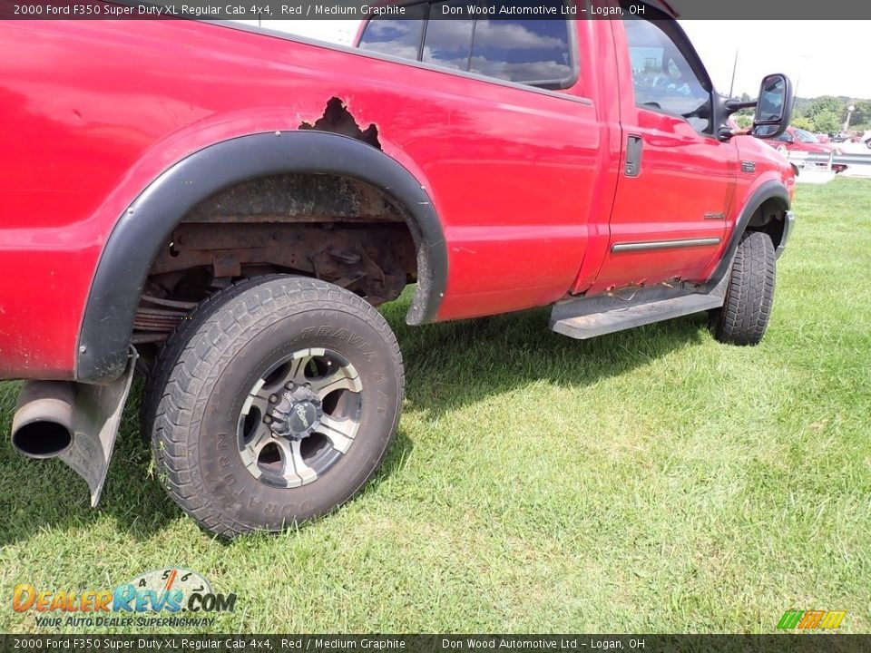 2000 Ford F350 Super Duty XL Regular Cab 4x4 Red / Medium Graphite Photo #12