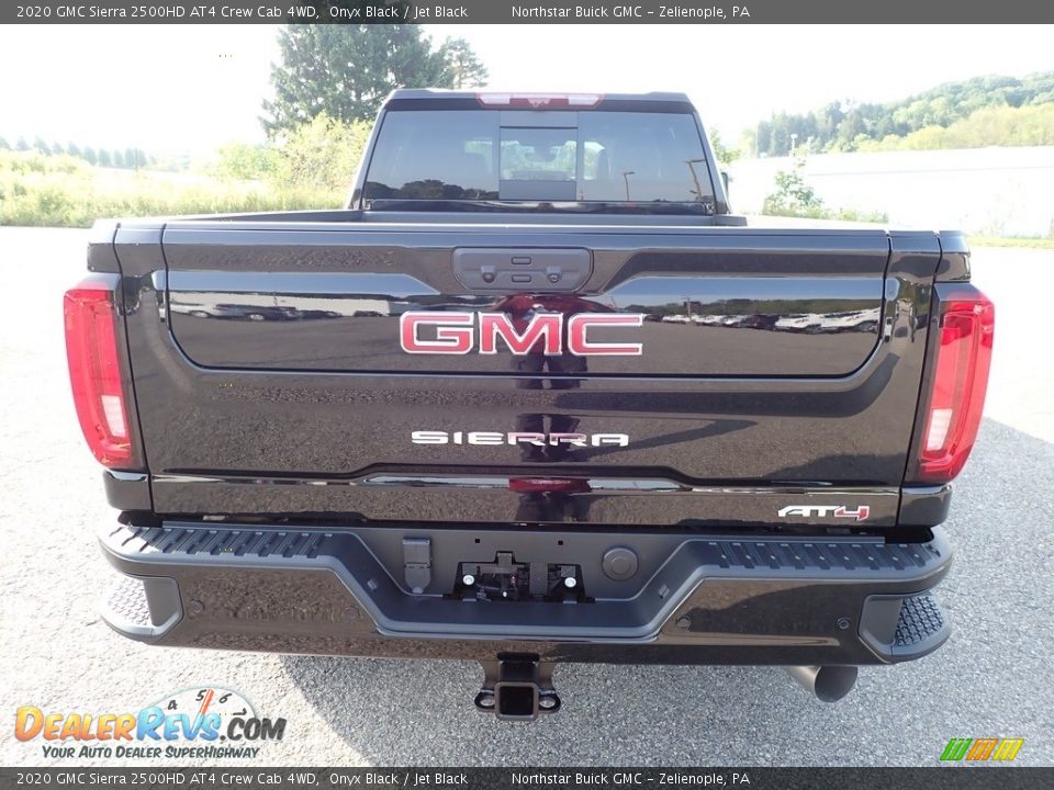 2020 GMC Sierra 2500HD AT4 Crew Cab 4WD Logo Photo #6