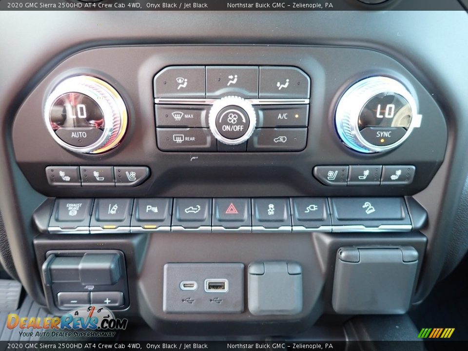 Controls of 2020 GMC Sierra 2500HD AT4 Crew Cab 4WD Photo #19