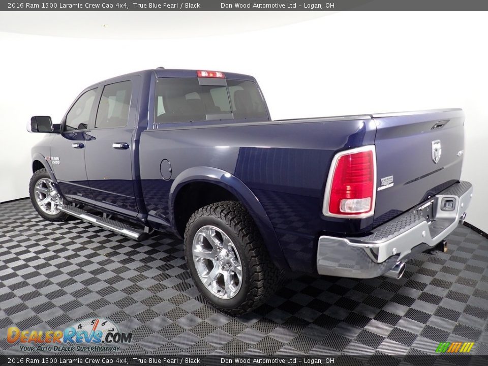 2016 Ram 1500 Laramie Crew Cab 4x4 True Blue Pearl / Black Photo #14