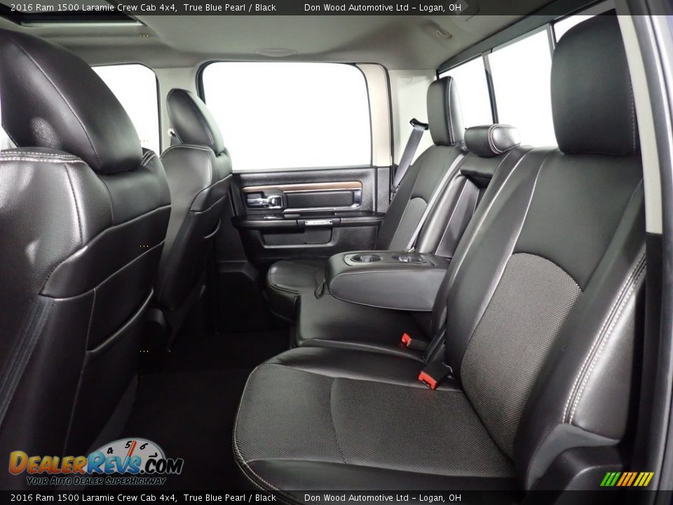 Rear Seat of 2016 Ram 1500 Laramie Crew Cab 4x4 Photo #36