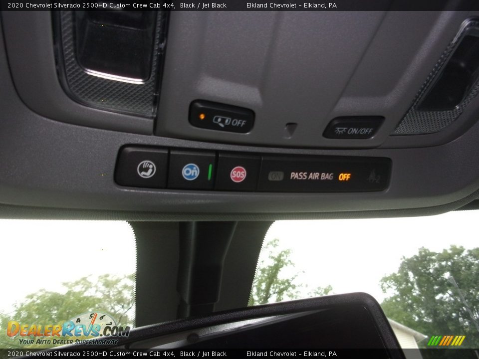 2020 Chevrolet Silverado 2500HD Custom Crew Cab 4x4 Black / Jet Black Photo #25