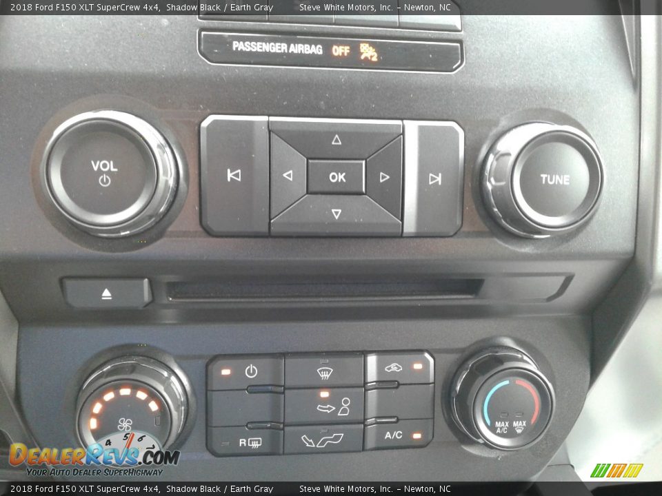 2018 Ford F150 XLT SuperCrew 4x4 Shadow Black / Earth Gray Photo #25