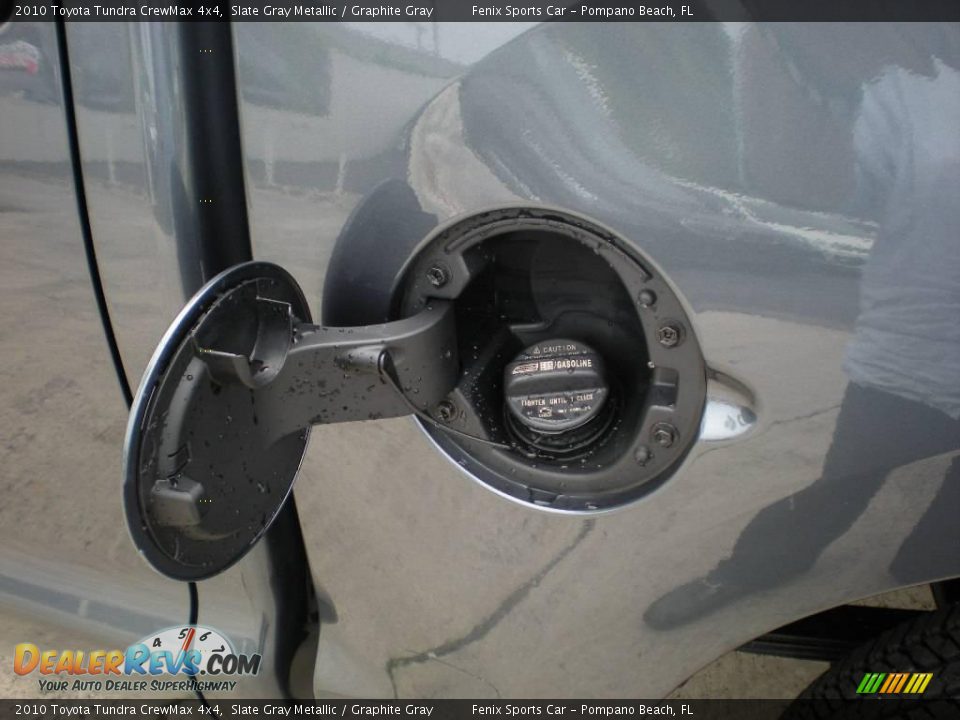 2010 Toyota Tundra CrewMax 4x4 Slate Gray Metallic / Graphite Gray Photo #16