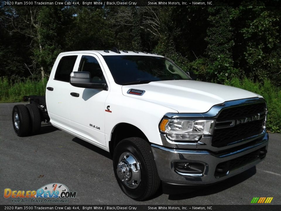 2020 Ram 3500 Tradesman Crew Cab 4x4 Bright White / Black/Diesel Gray Photo #4