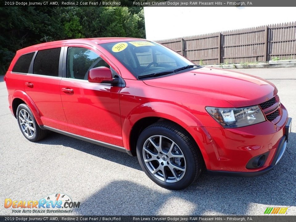 Front 3/4 View of 2019 Dodge Journey GT AWD Photo #8
