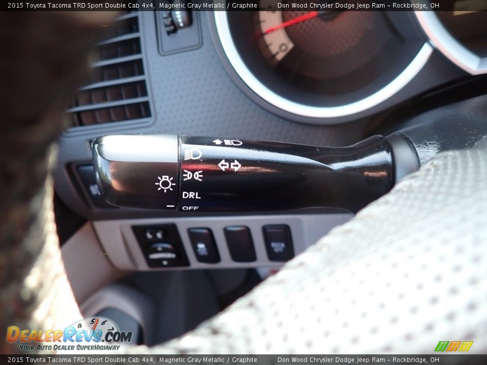 Controls of 2015 Toyota Tacoma TRD Sport Double Cab 4x4 Photo #23