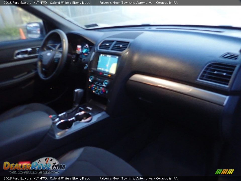 2018 Ford Explorer XLT 4WD Oxford White / Ebony Black Photo #12