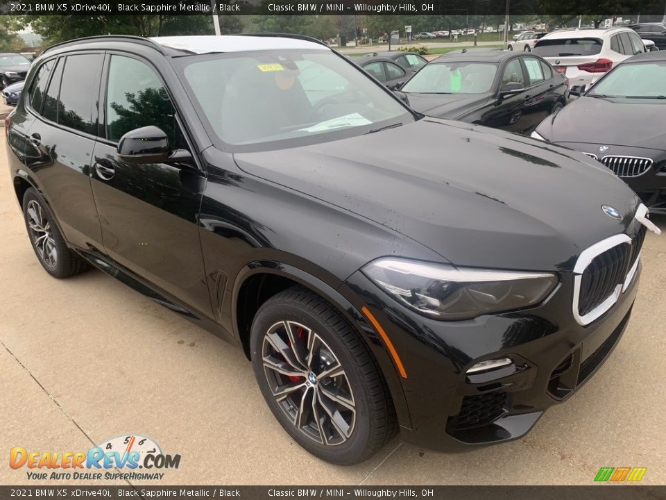 Front 3/4 View of 2021 BMW X5 xDrive40i Photo #1
