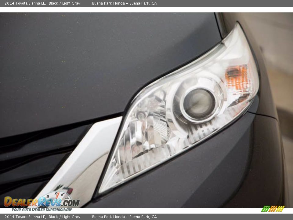 2014 Toyota Sienna LE Black / Light Gray Photo #9