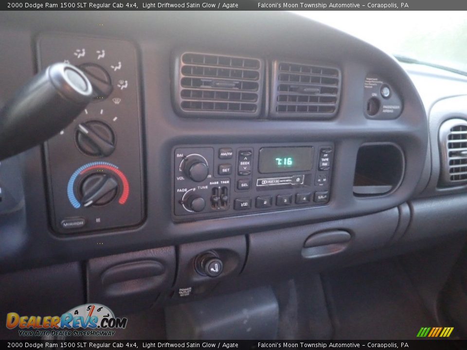 Controls of 2000 Dodge Ram 1500 SLT Regular Cab 4x4 Photo #18