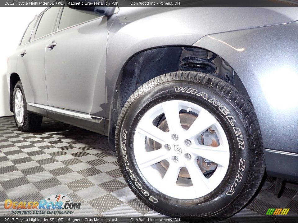 2013 Toyota Highlander SE 4WD Magnetic Gray Metallic / Ash Photo #3