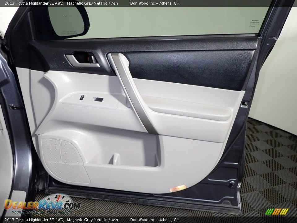 2013 Toyota Highlander SE 4WD Magnetic Gray Metallic / Ash Photo #25