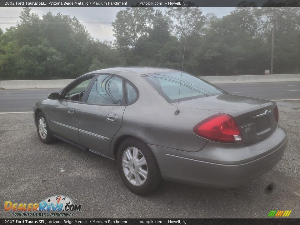 2003 Ford Taurus SEL Arizona Beige Metallic / Medium Parchment Photo #5